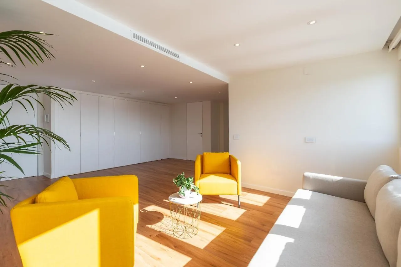 מאלגה Luxury Beach/Port Apartment