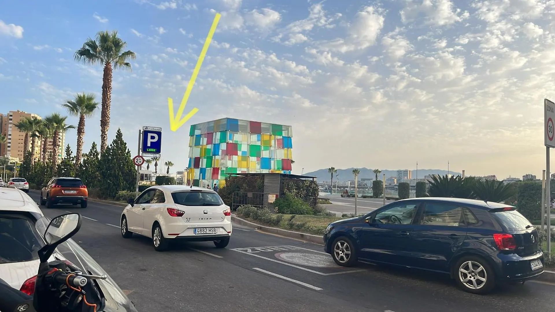 מאלגה Luxury Beach/Port Apartment 0*,
